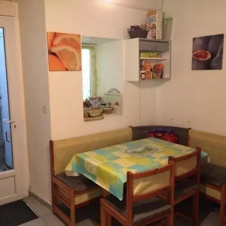 Maison Mont-dore, 5 Pieces, 13 Personnes - Fr-1-415-55 لو مونت دوري